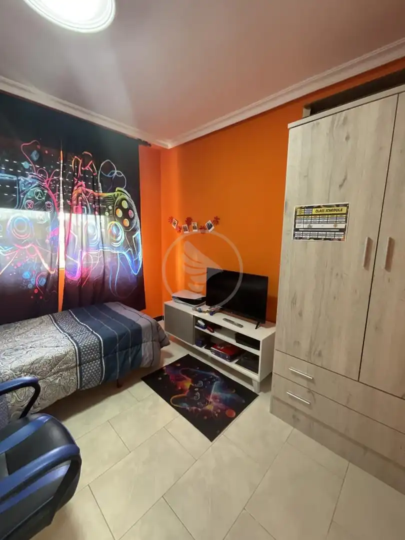 Habitación de Piso en venta en Linares con Aire acondicionado y Amueblado