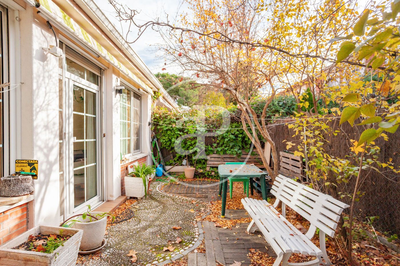 Garden of Single-family semi-detached for sale in  Madrid Capital  with Heating, Private garden and Terrace