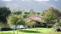 Vista exterior de Finca rústica en venda en Llanes