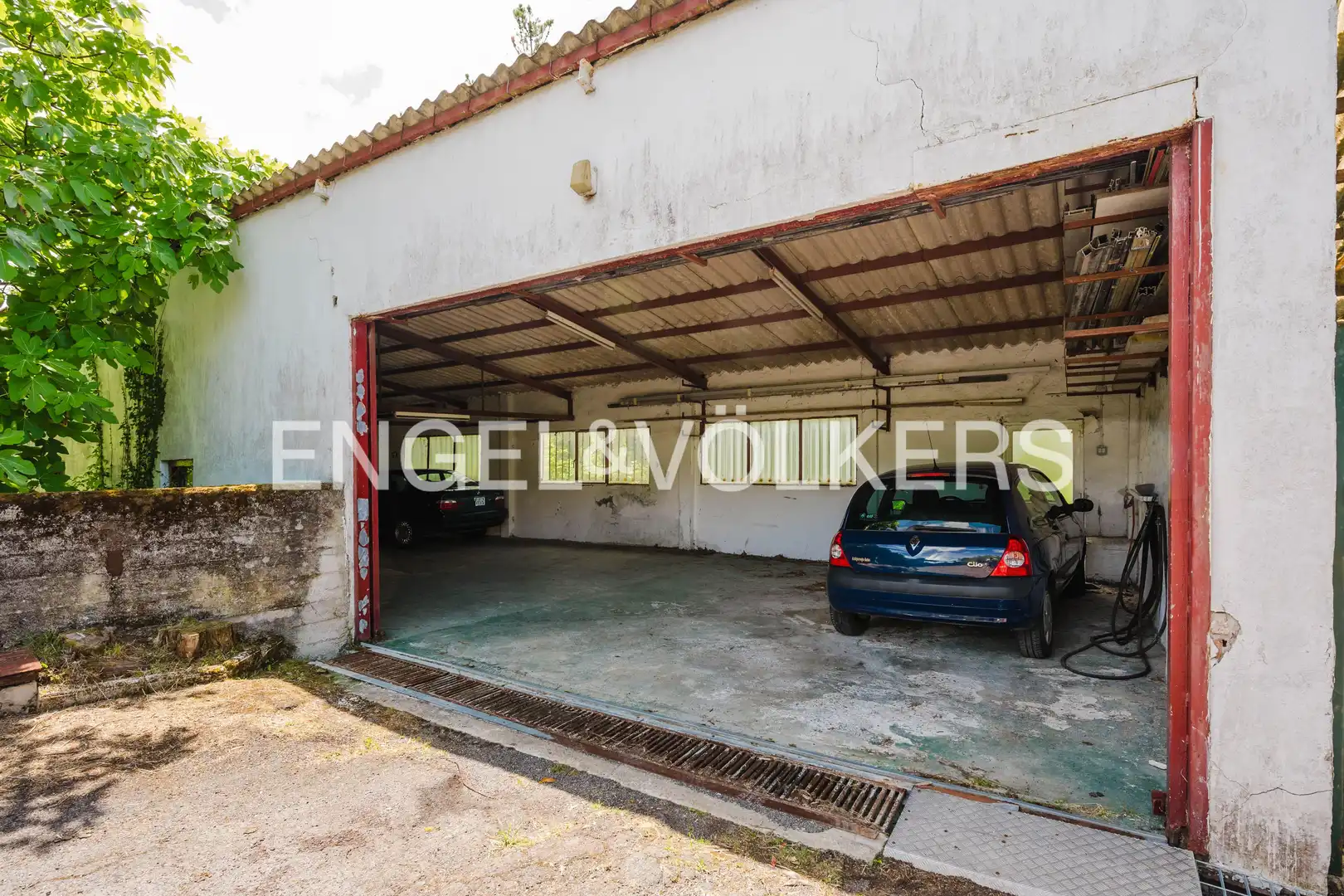Parking of Houses for sale in Donostia - San Sebastián   with Air Conditioner, Heating and Private garden