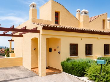 Doppelhaushälfte mit Balkon zum Verkauf in Alcorrín