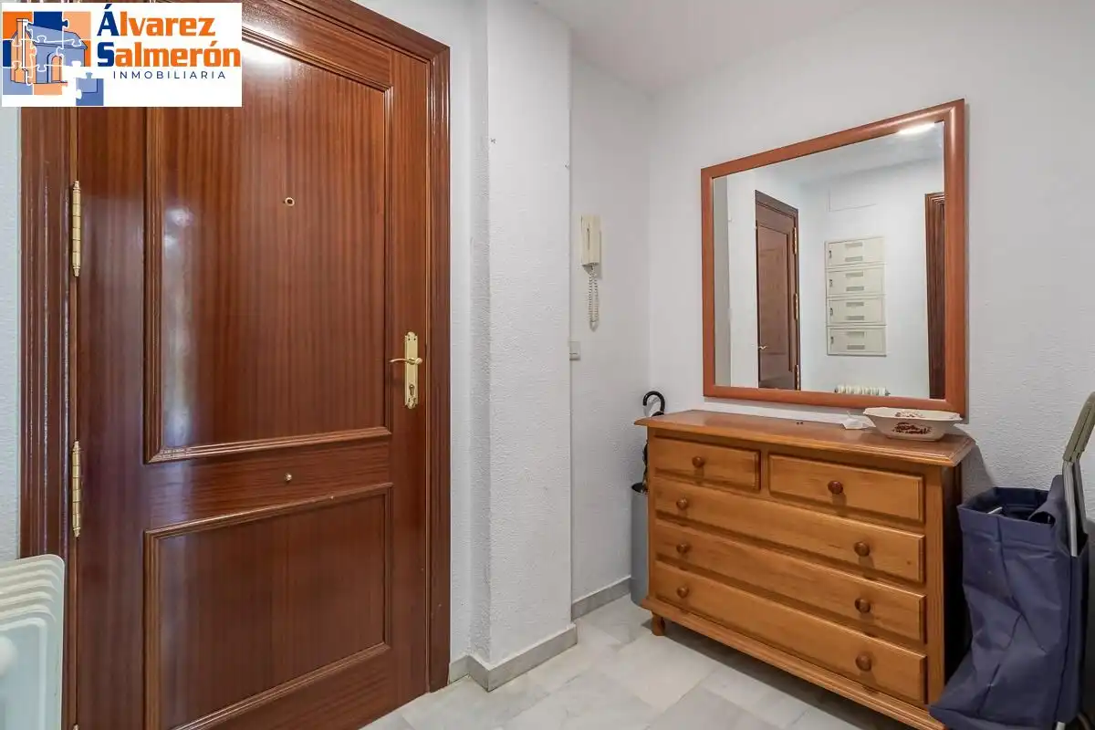 Bedroom of Flat for sale in Granada  with Heating and Storage room