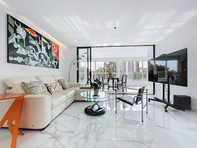 Piso en Venta en Avinguda de la Costa Blanca en Playa de San Juan