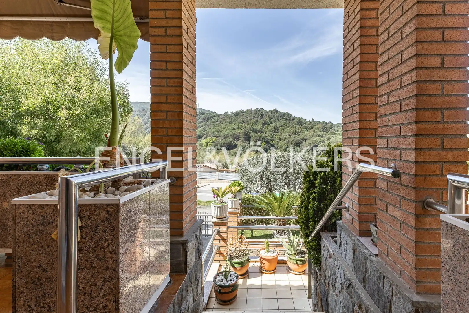 Casa con jardín en venta en Sant Fost de Campsentelles, imagen 5