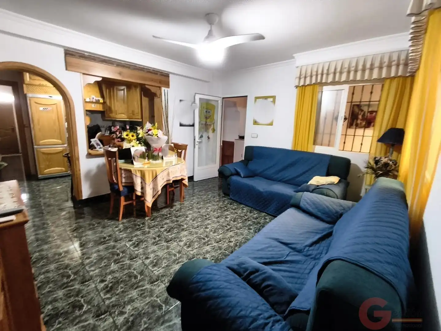 Sala d'estar de Casa o xalet en venda en Motril amb Terrassa i Moblat