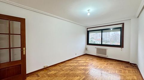 Foto 2 de Piso en venta en Tui-coia, As Travesas - Balaídos, Vigo