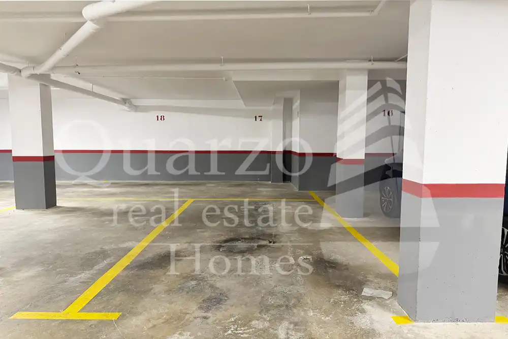 Parking of Flat for sale in Alfafar  with Furnished and Balcony