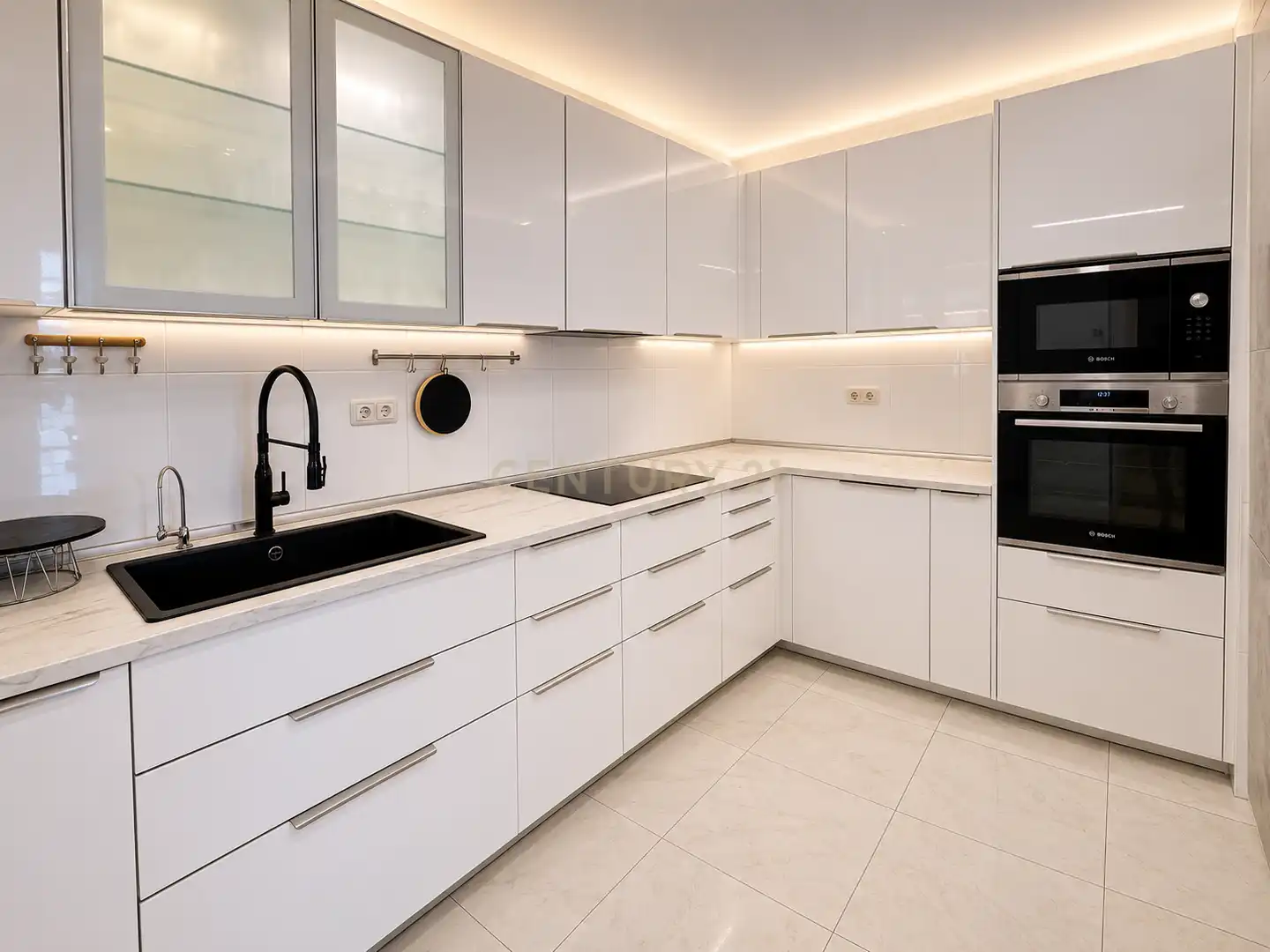 Wohnungen zur Miete in CL DE S'ILLA PLANA 1025 EDIFICIO AQUATIC PARKEIVIS, Marina Botafoc - Platja de Talamanca