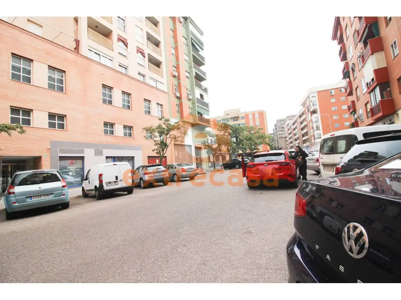 Parking with lift to rent in Valdepasillas - La Paz - Huerta Rosales