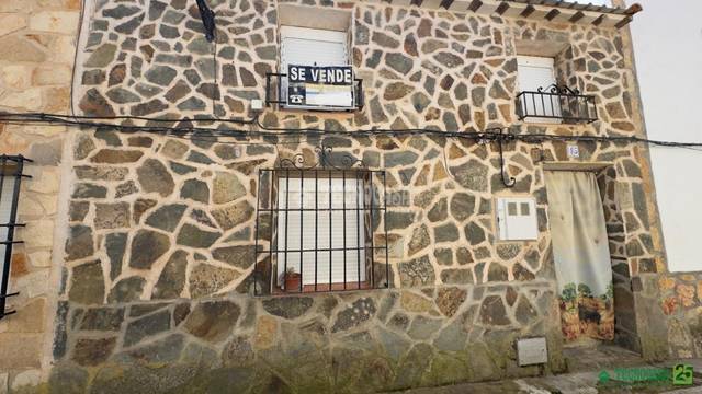 Casa adosada en Venta en C. Seda en Puebla de Almenara