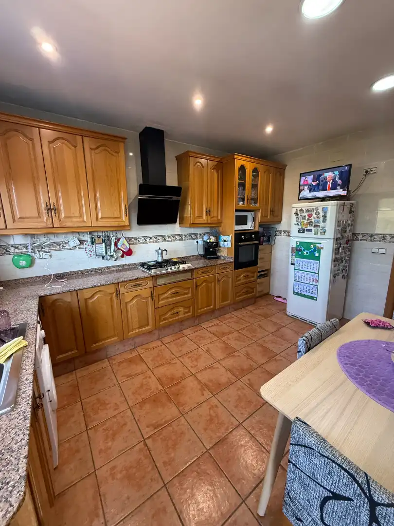 Cocina de Casa o chalet en venta en Riells i Viabrea con Calefacción, Jardín privado y Piscina