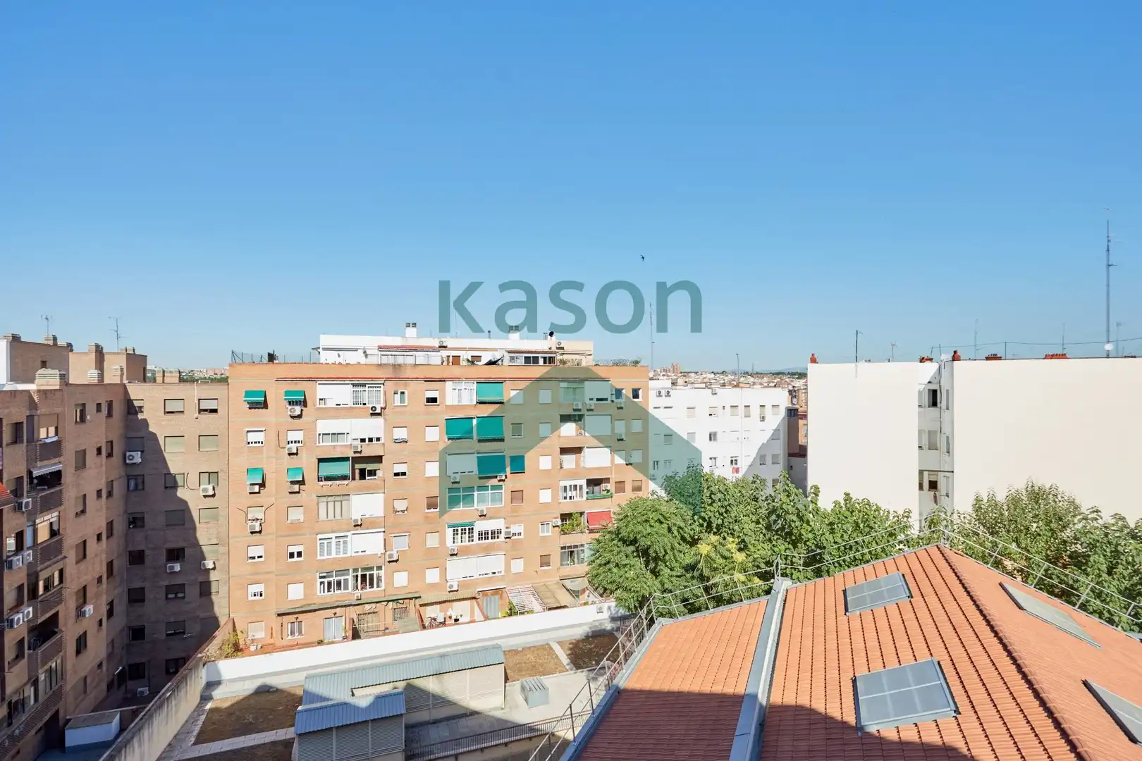 Habitación de Piso de alquiler en Madrid con Calefacción, Terraza y Amueblado
