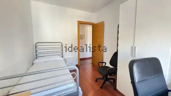 Bedroom of Flat for rent in Granada  with Air Conditioner, Furnished and Washing machine