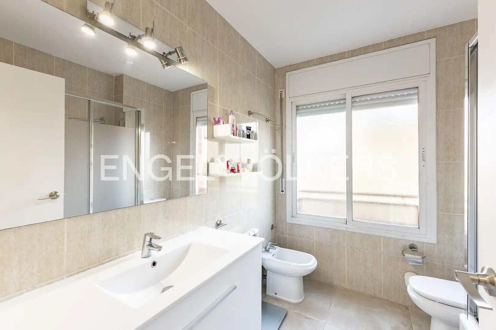 Bathroom of Houses for sale in Sant Cugat del Vallès  with Heating and Private garden