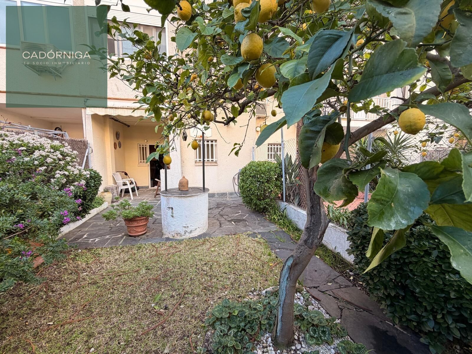 Garden of House or chalet for sale in Vilanova i la Geltrú  with Air Conditioner, Private garden and Parquet flooring