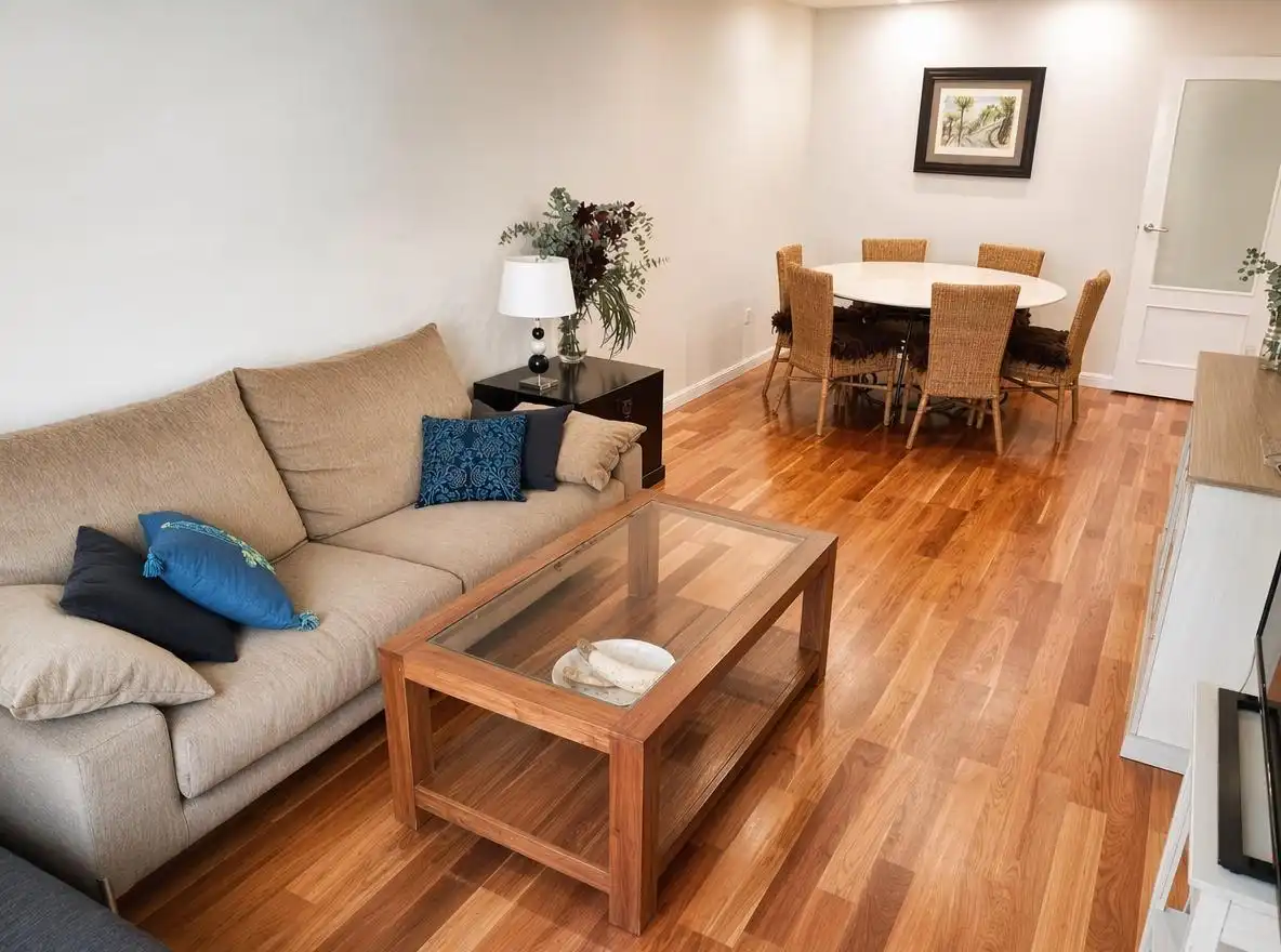 Wohnzimmer von Wohnung zur Miete in Alicante / Alacant mit Parkett und Möbliert