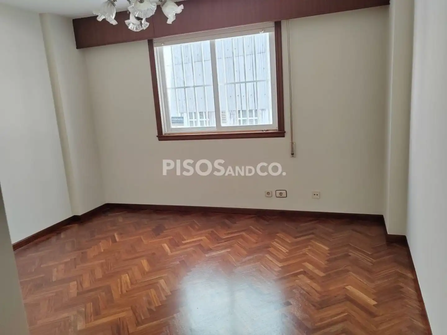 Piso en venta en A Coruña Capital  con Calefacción y Trastero