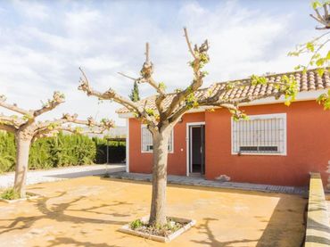 Haus mit Garten zum Verkauf in Desamparados