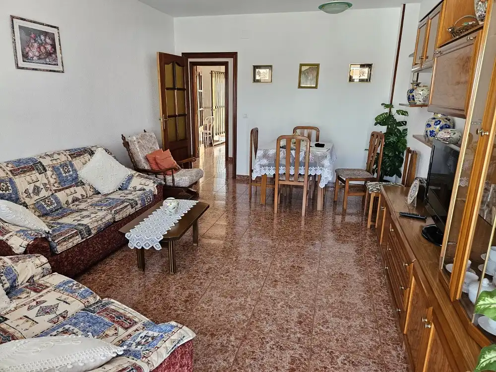 Living room of Flat for sale in Navas del Madroño  with Storage room, Furnished and Balcony