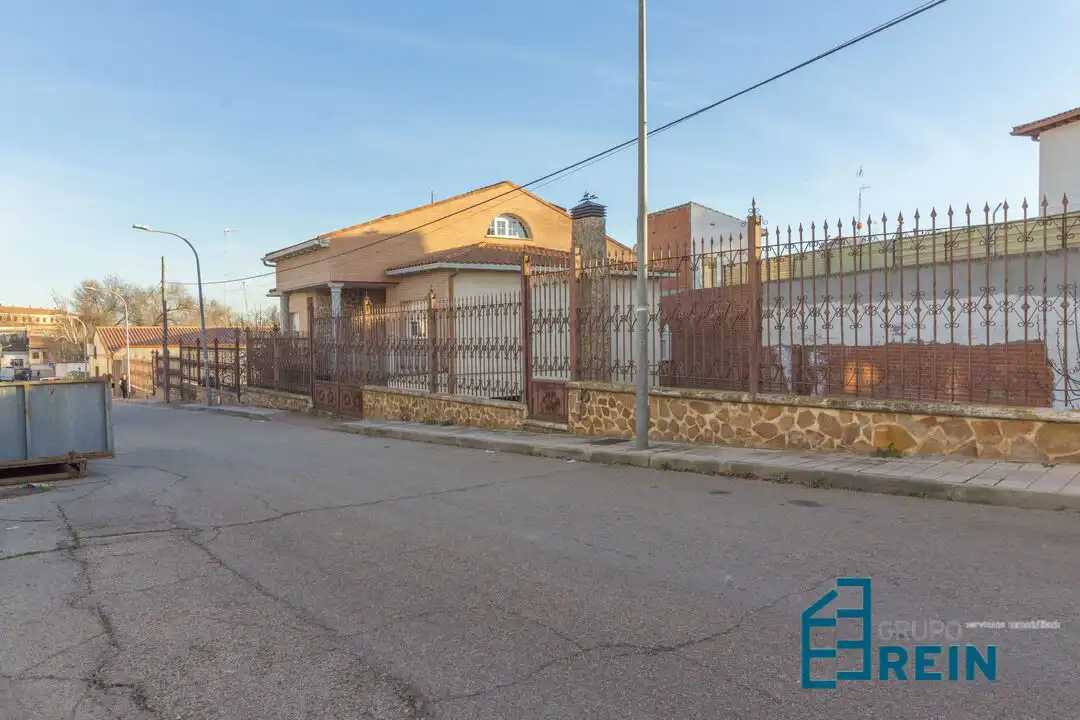 Chalet con jardín en venta en LARGO CABALLERO 1, imagen 66