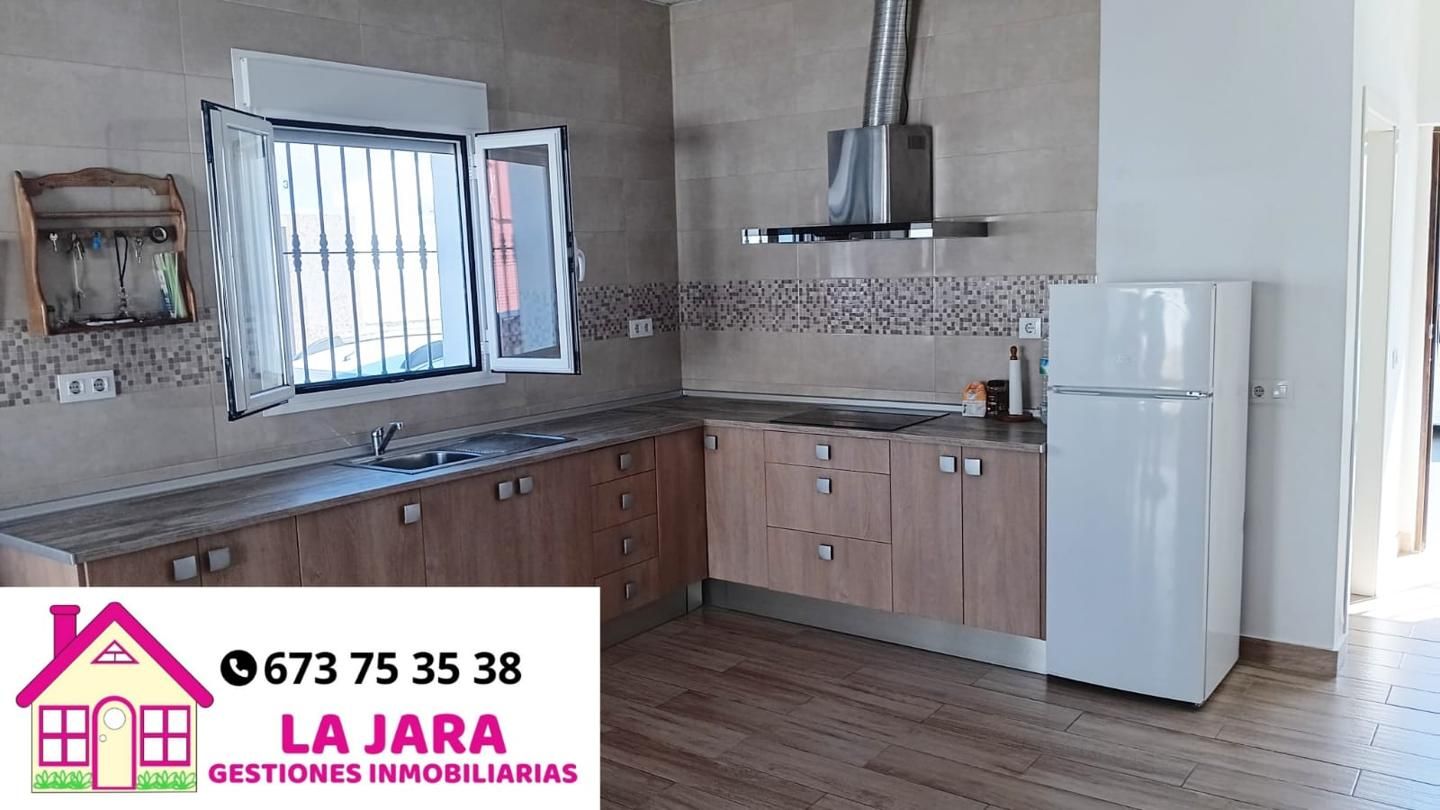 Cuina de Casa o xalet en venda en Sanlúcar de Barrameda amb Traster