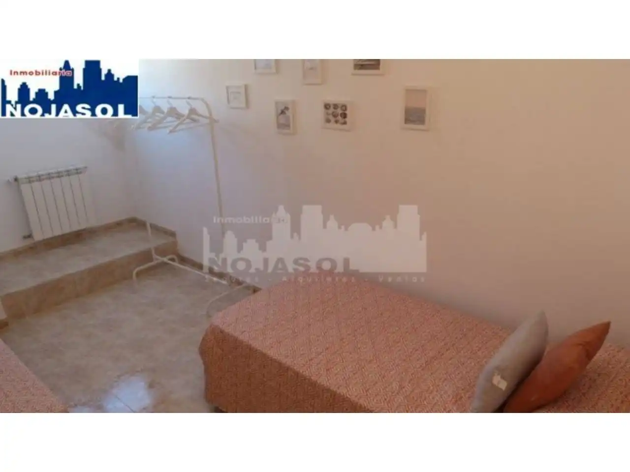Dormitori de Àtic de lloguer en Noja amb Calefacció, Terrassa i Moblat
