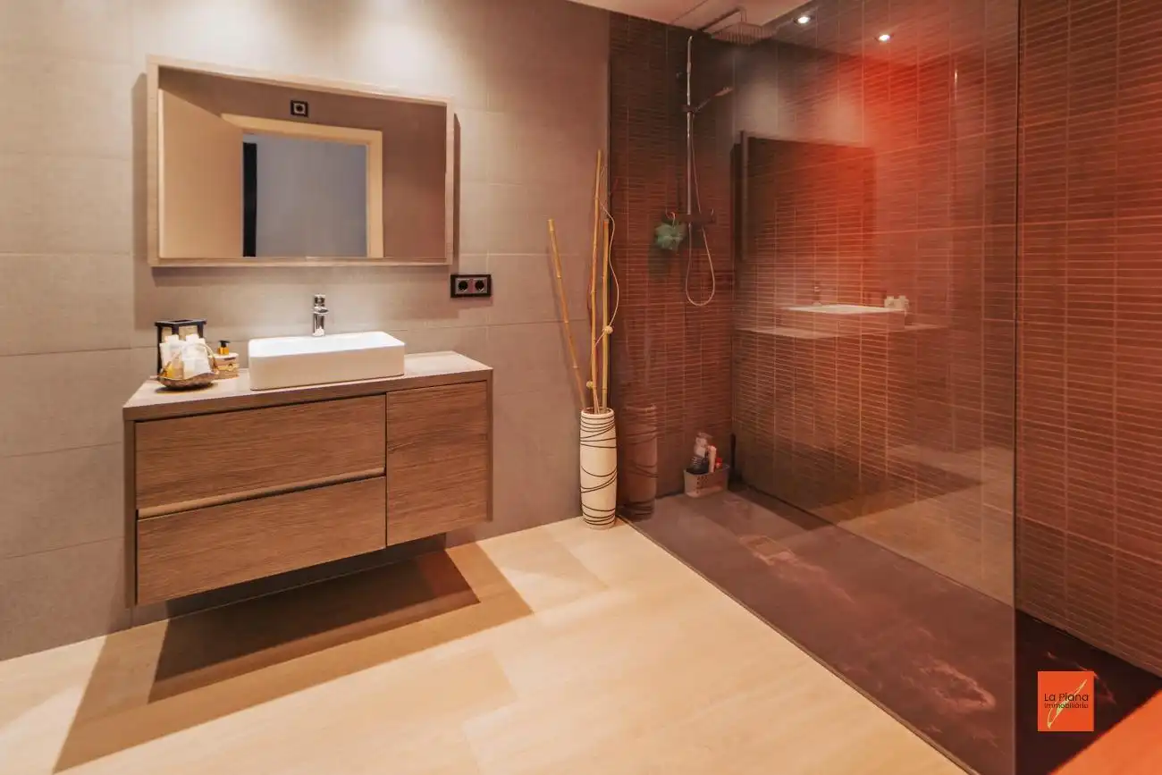 Baño de Casa adosada en venta en Tortosa con Calefacción y Terraza