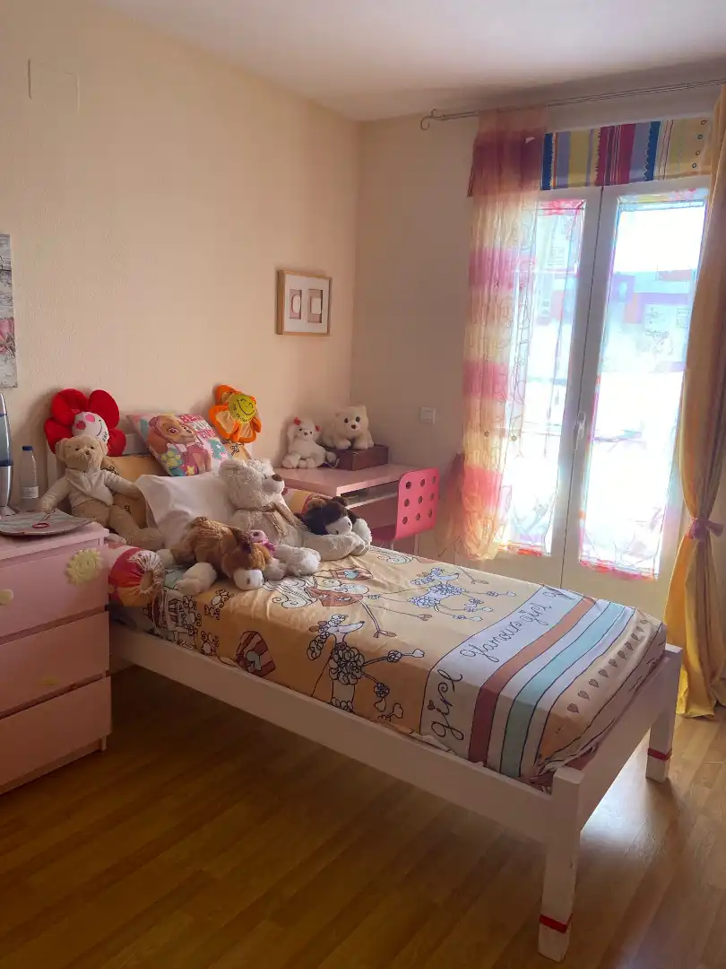 Habitación de Casa adosada en venta en Méntrida con Aire acondicionado, Calefacción y Jardín privado