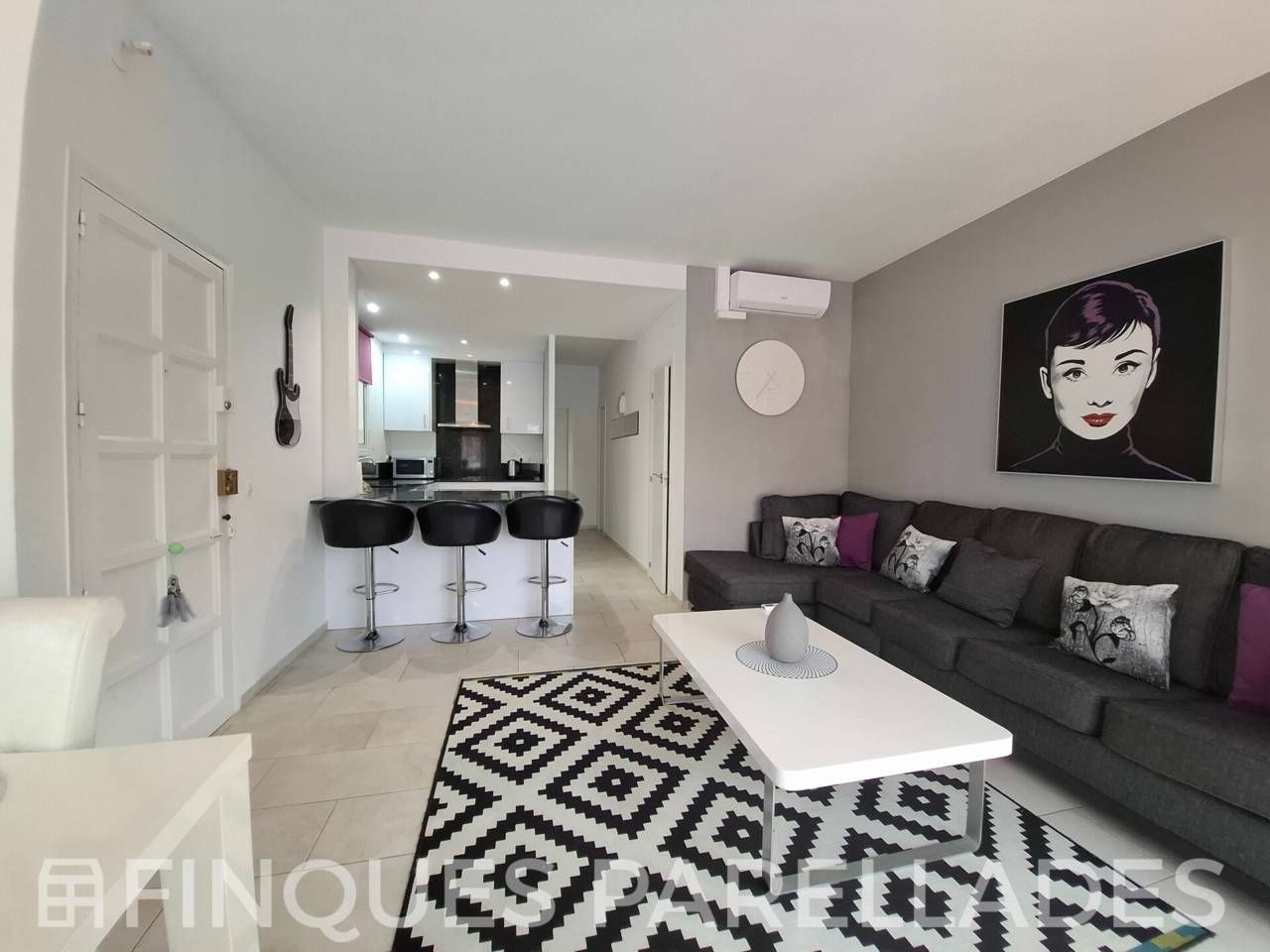 Sala d'estar de Àtic en venda en Sitges amb Aire condicionat, Parquet i Balcó