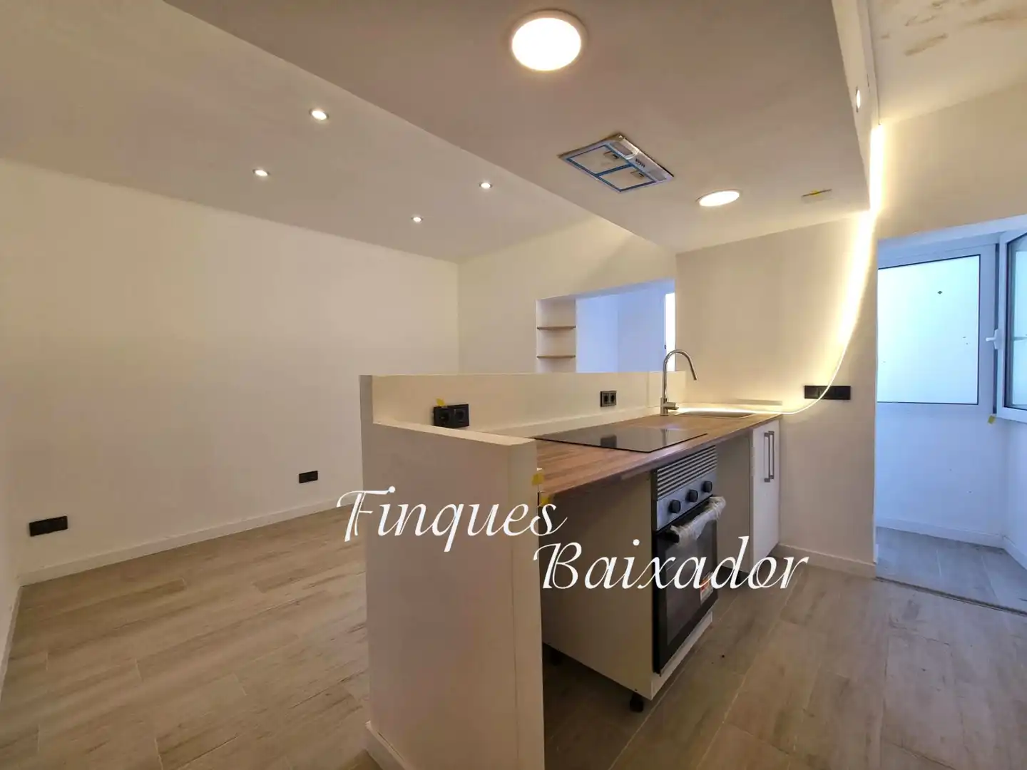 Flat for sale in Carrer de Vicenta Escoda, imagen 12