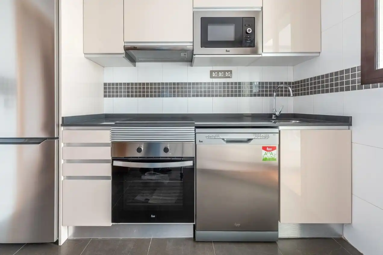 Cocina de Piso en venta en Madrid con Aire acondicionado, Terraza y Trastero