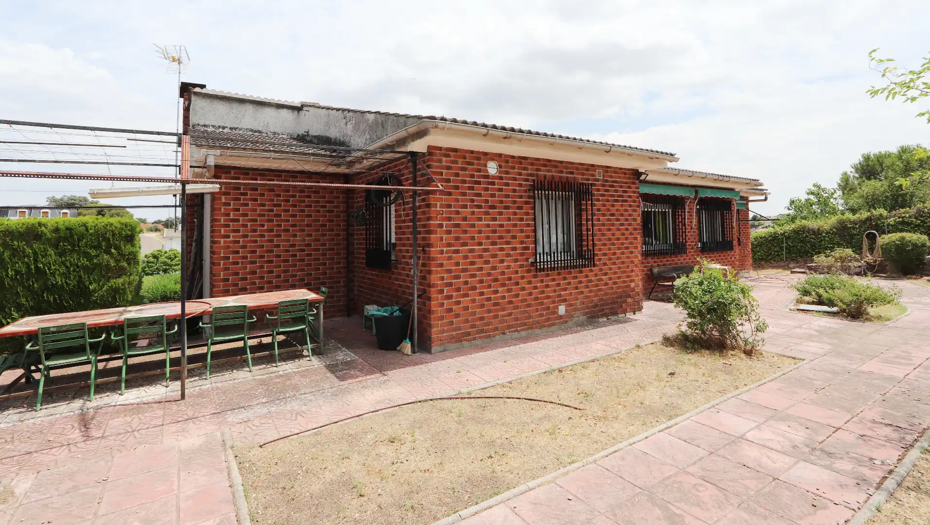 Exterior view of Houses for sale in Santa Cruz del Retamar  with Private garden, Terrace and Swimming Pool