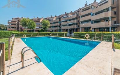 Exterior view of Flat for sale in Boadilla del Monte  with Air Conditioner and Terrace