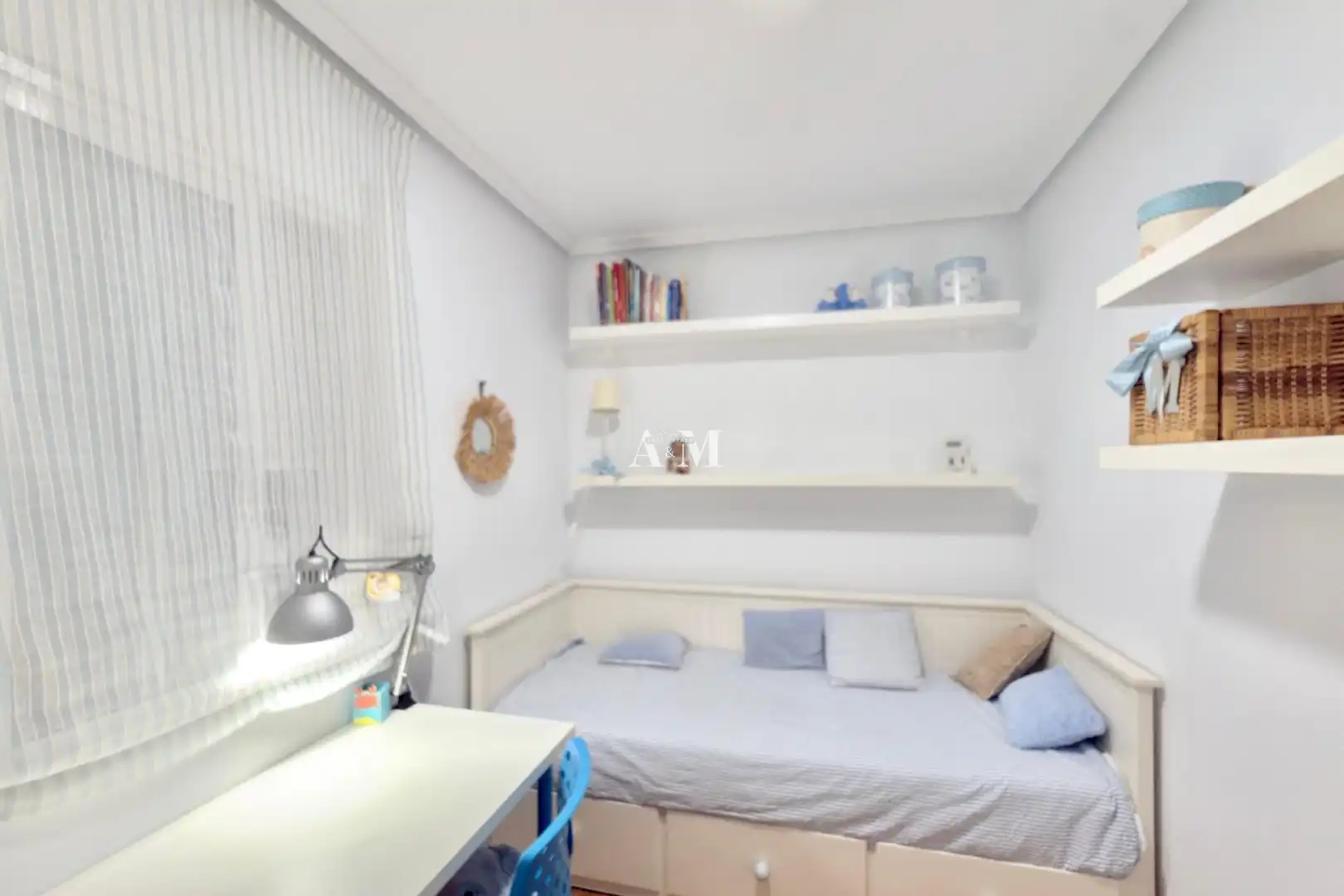 Dormitori de Apartament de lloguer en Torrevieja amb Aire condicionat, Calefacció i Terrassa