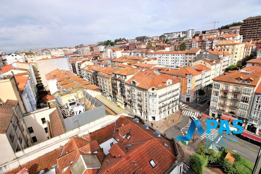 Flat for sale in Calle Don Pelayo, Centro - Ayuntamiento, Santander