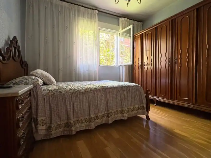Bedroom of Flat for sale in Fuencarral - El Pardo