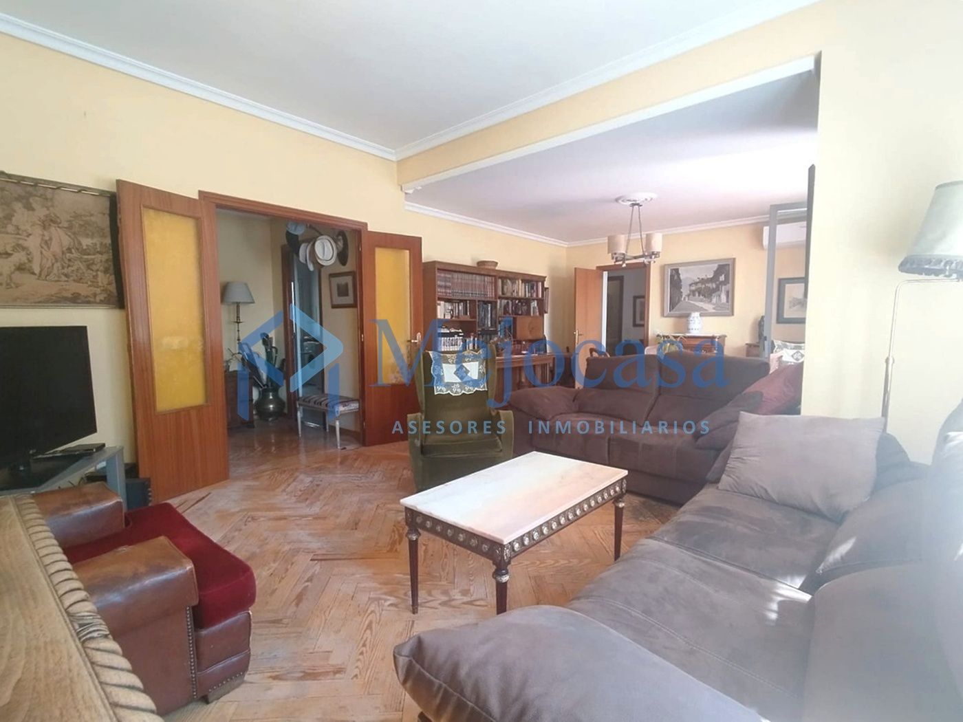 Sala d'estar de Pis en venda en  Madrid Capital amb Aire condicionat, Calefacció i Parquet