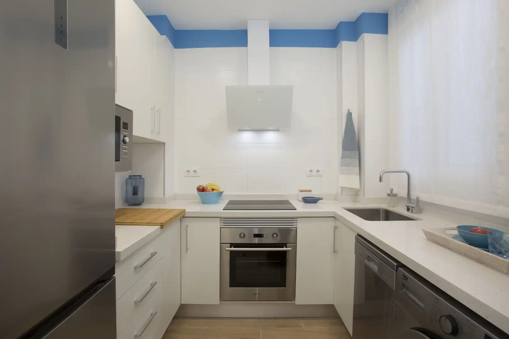 Kitchen of Flat for share in Valencia  with Air Conditioner, Parquet flooring and Furnished