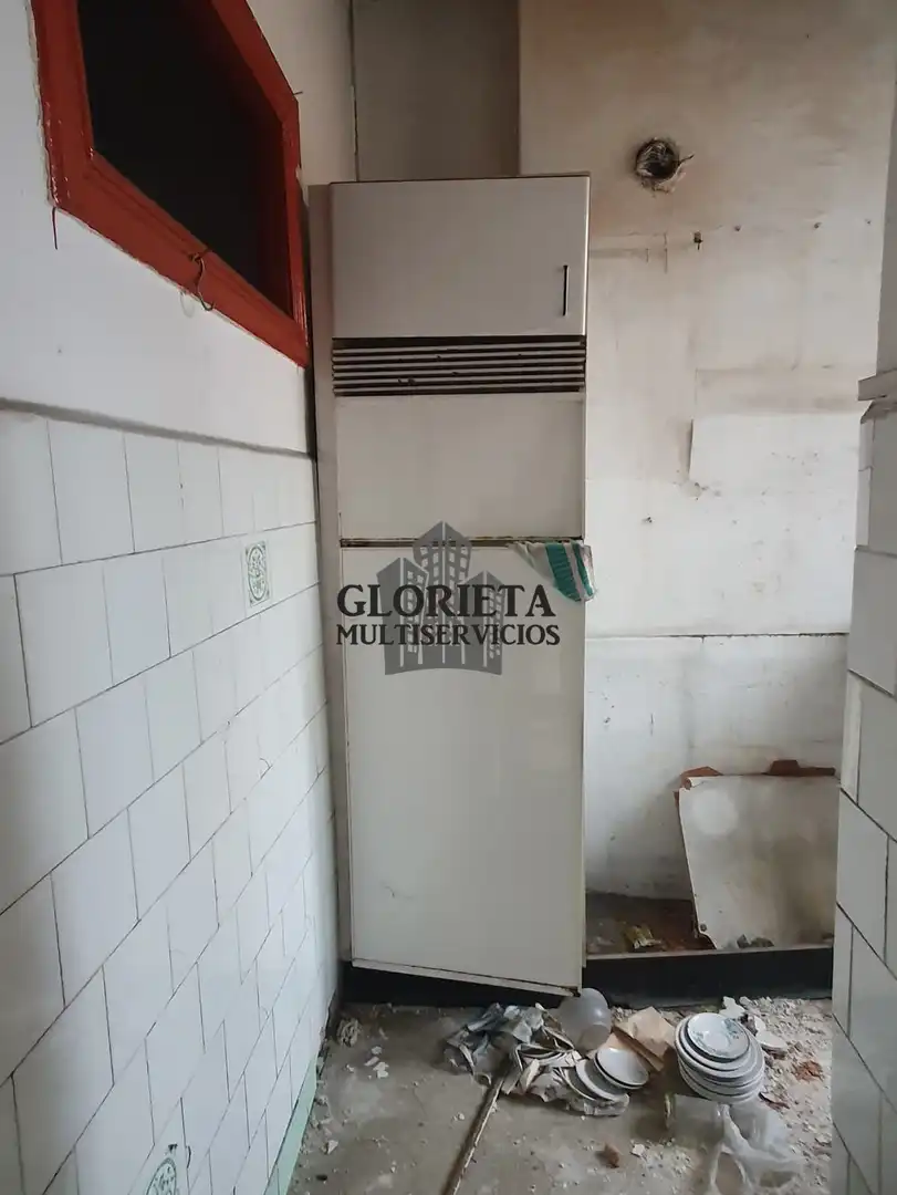 Cuina de Casa adosada en venda en Vigo  amb Calefacció, Terrassa i Traster