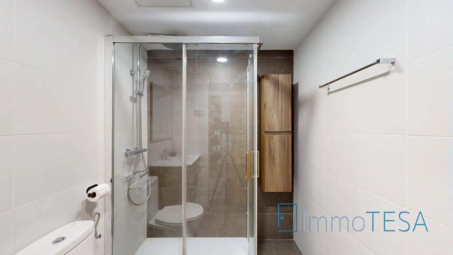 Badezimmer von Wohnung zum Verkauf in Barberà del Vallès mit Klimaanlage, Heizung und Parkett