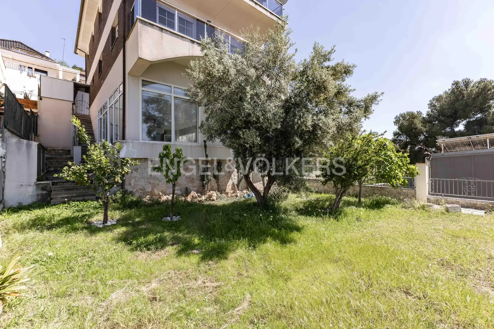 Casa o chalet en venta en Esplugues de Llobregat con Aire acondicionado, Calefacción y Jardín privado