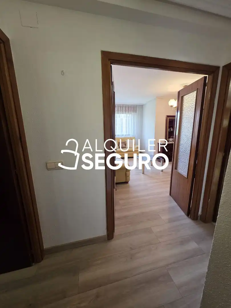 Wohnung zur Miete in Burgos mit Heizung, Terrasse und Möbliert