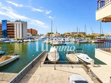 Apartament amb ascensor en venda a Avenida De La Playa 55