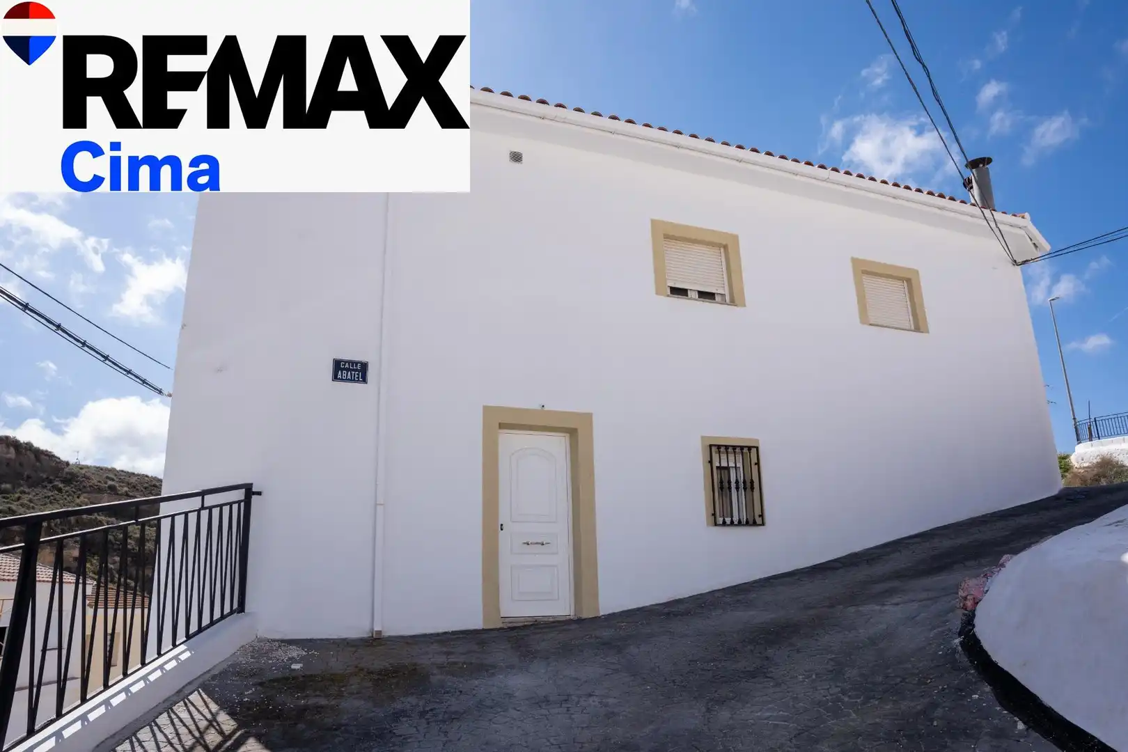 Exterior view of Houses for sale in Zújar  with Air Conditioner, Heating and Furnished