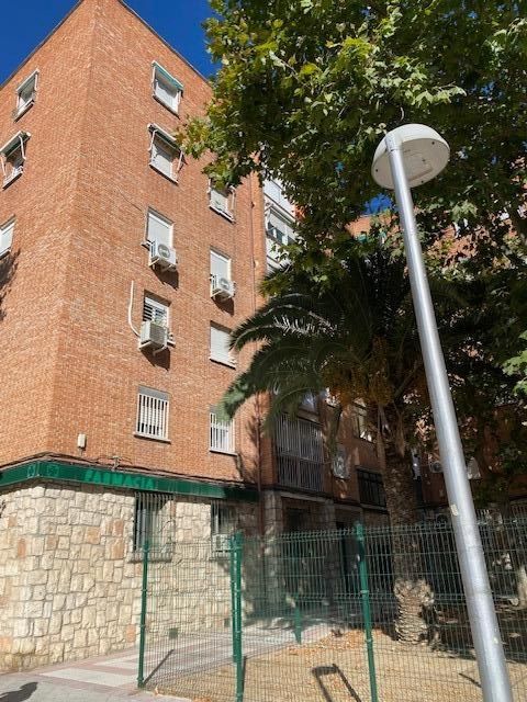 Exterior view of Flat for sale in  Madrid Capital  with Parquet flooring