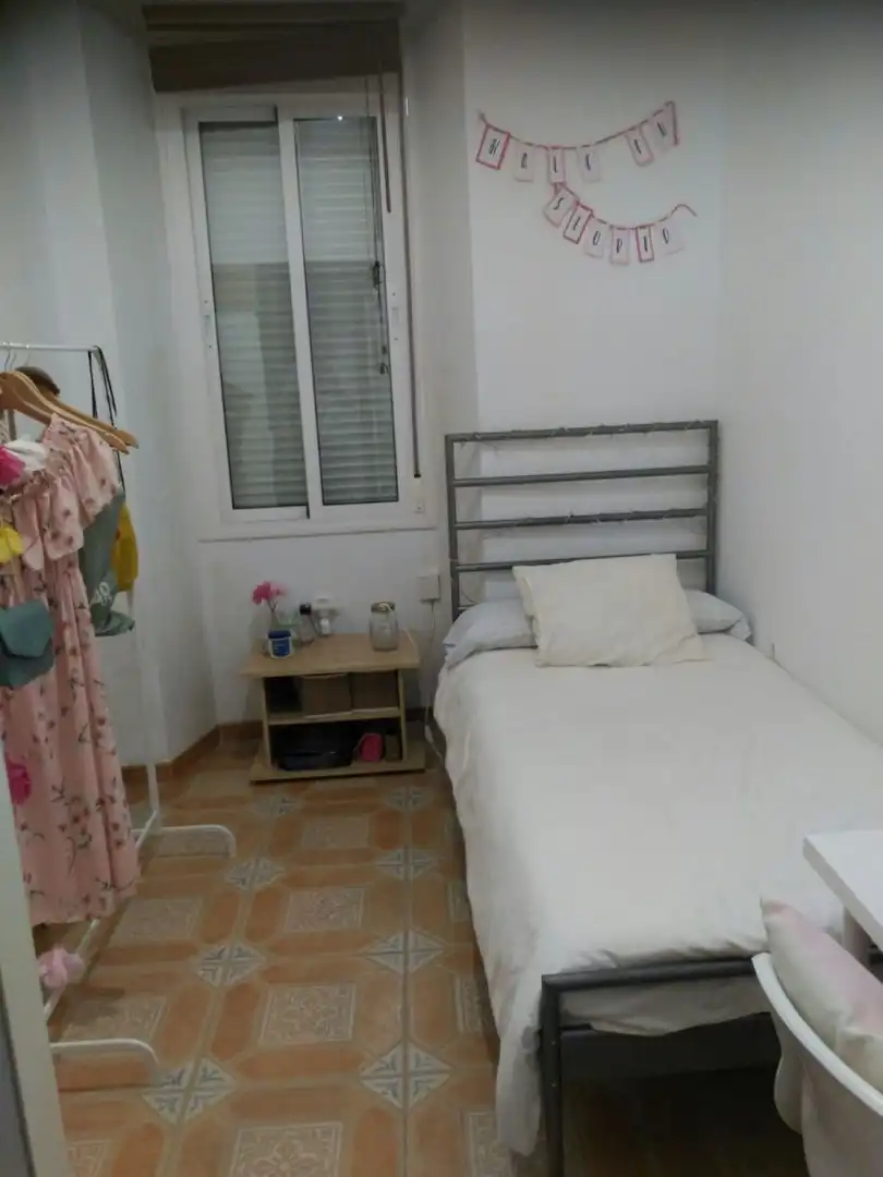 Schlafzimmer von Wohnung zur Miete in Sevilla mit Möbliert