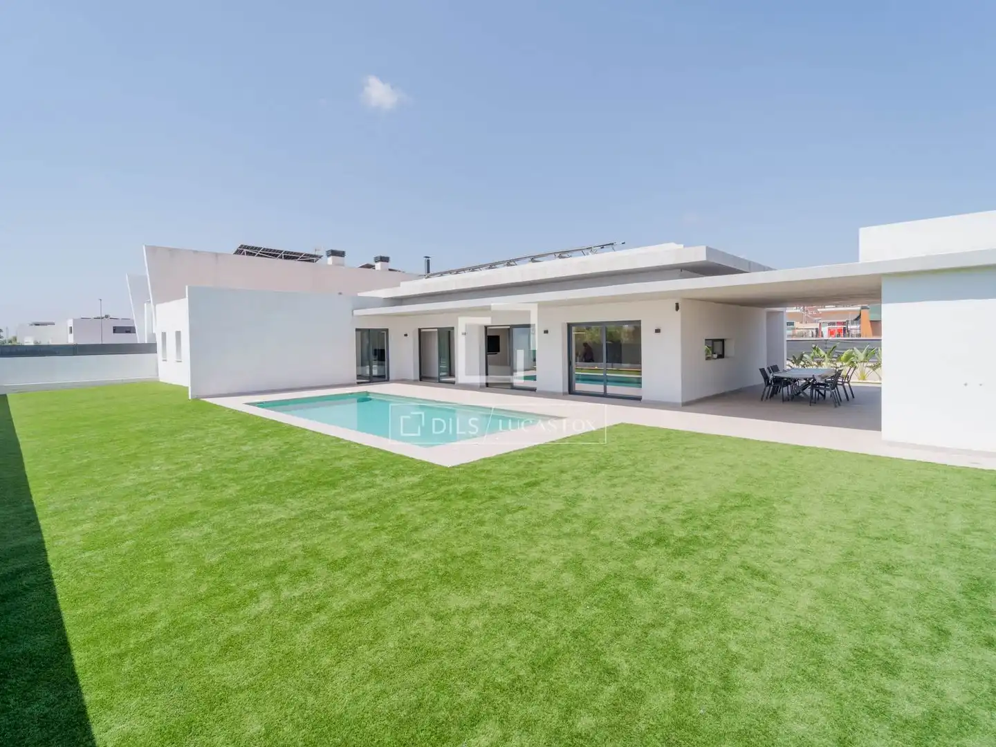 Vista exterior de Casa o xalet en venda en Burriana / Borriana amb Aire condicionat, Jardí privat i Traster