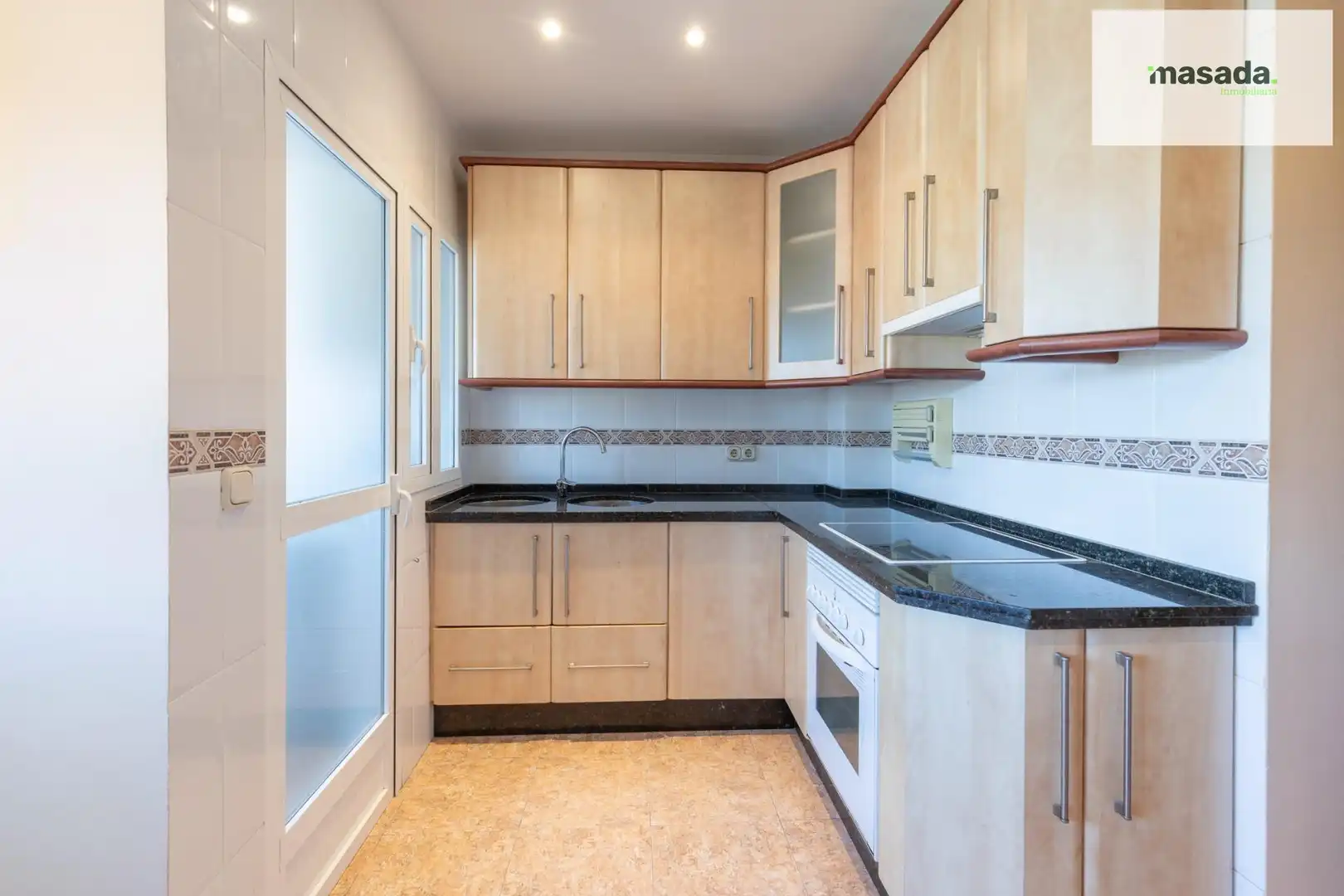 Cocina de Piso en venta en Granada con Aire acondicionado, Calefacción y Balcón