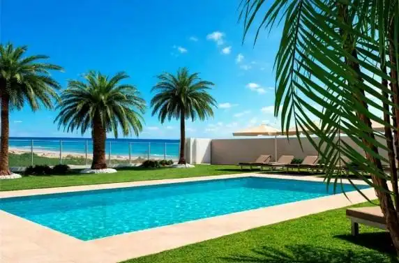 Piscina de Casa adosada en venda en Moncofa amb Calefacció, Jardí privat i Parquet