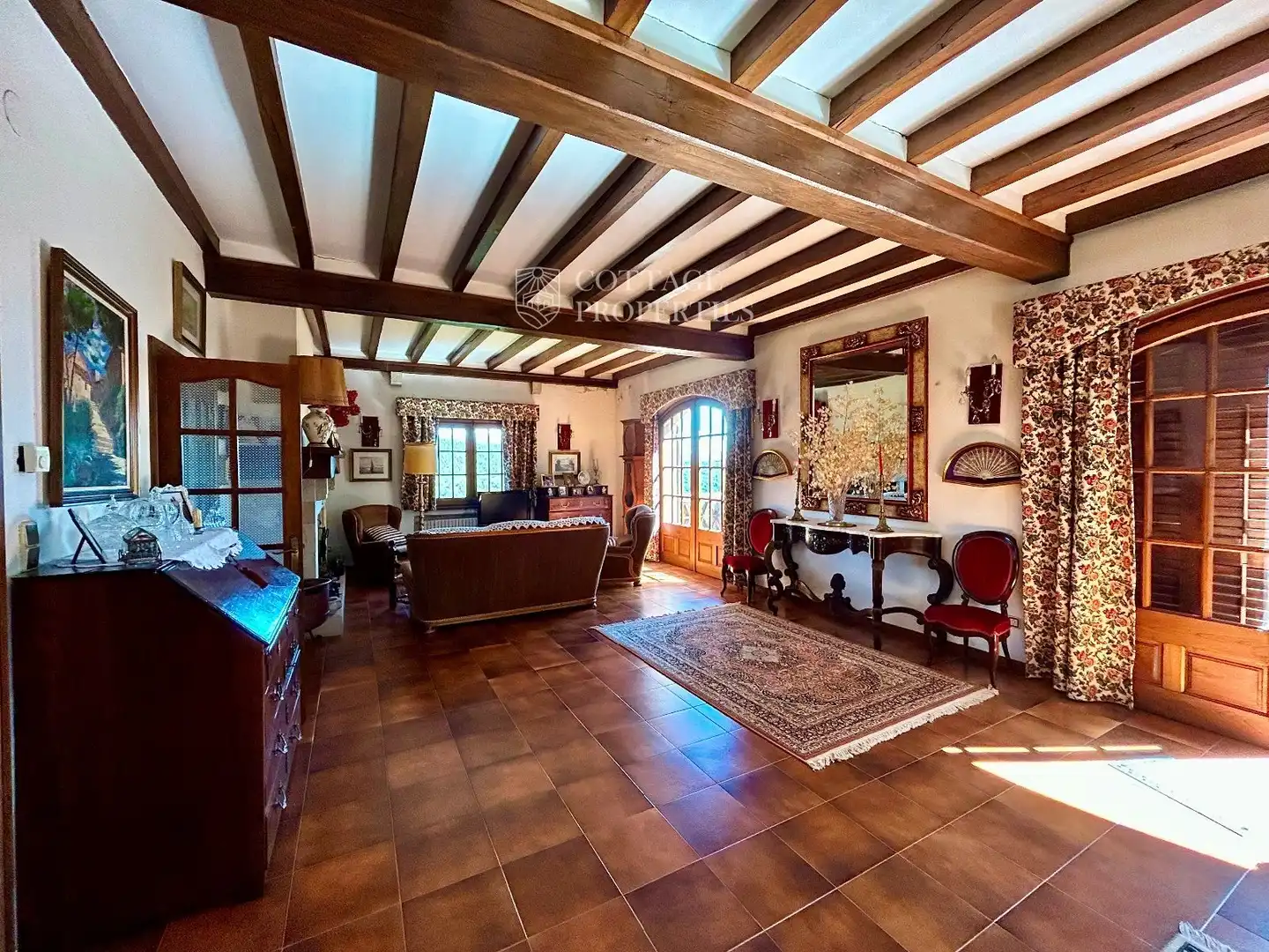 Sala de estar de Finca rústica en venta en Darnius con Calefacción